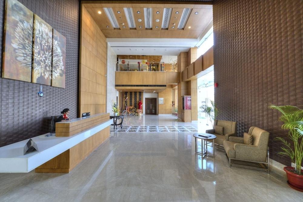 Hotel Delite Grand Faridabad Dış mekan fotoğraf