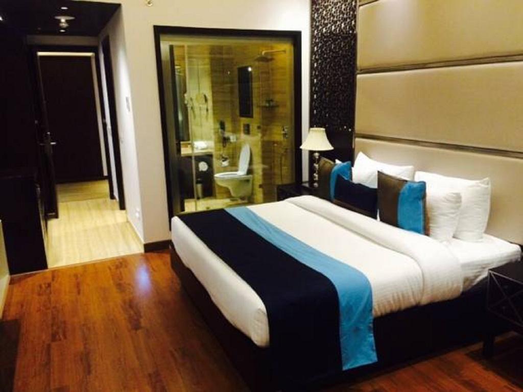 Hotel Delite Grand Faridabad Dış mekan fotoğraf