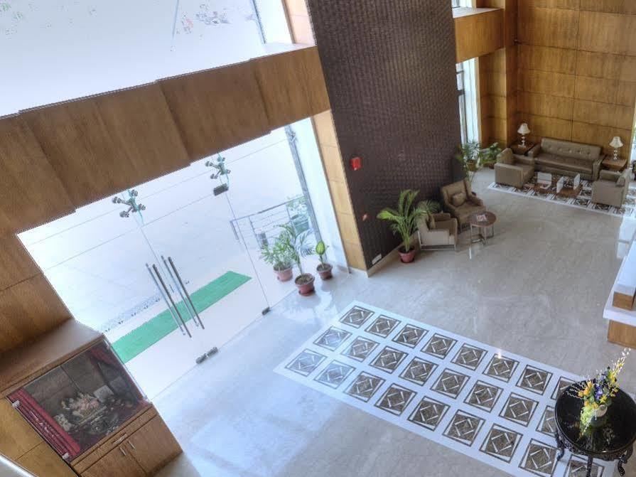 Hotel Delite Grand Faridabad Dış mekan fotoğraf