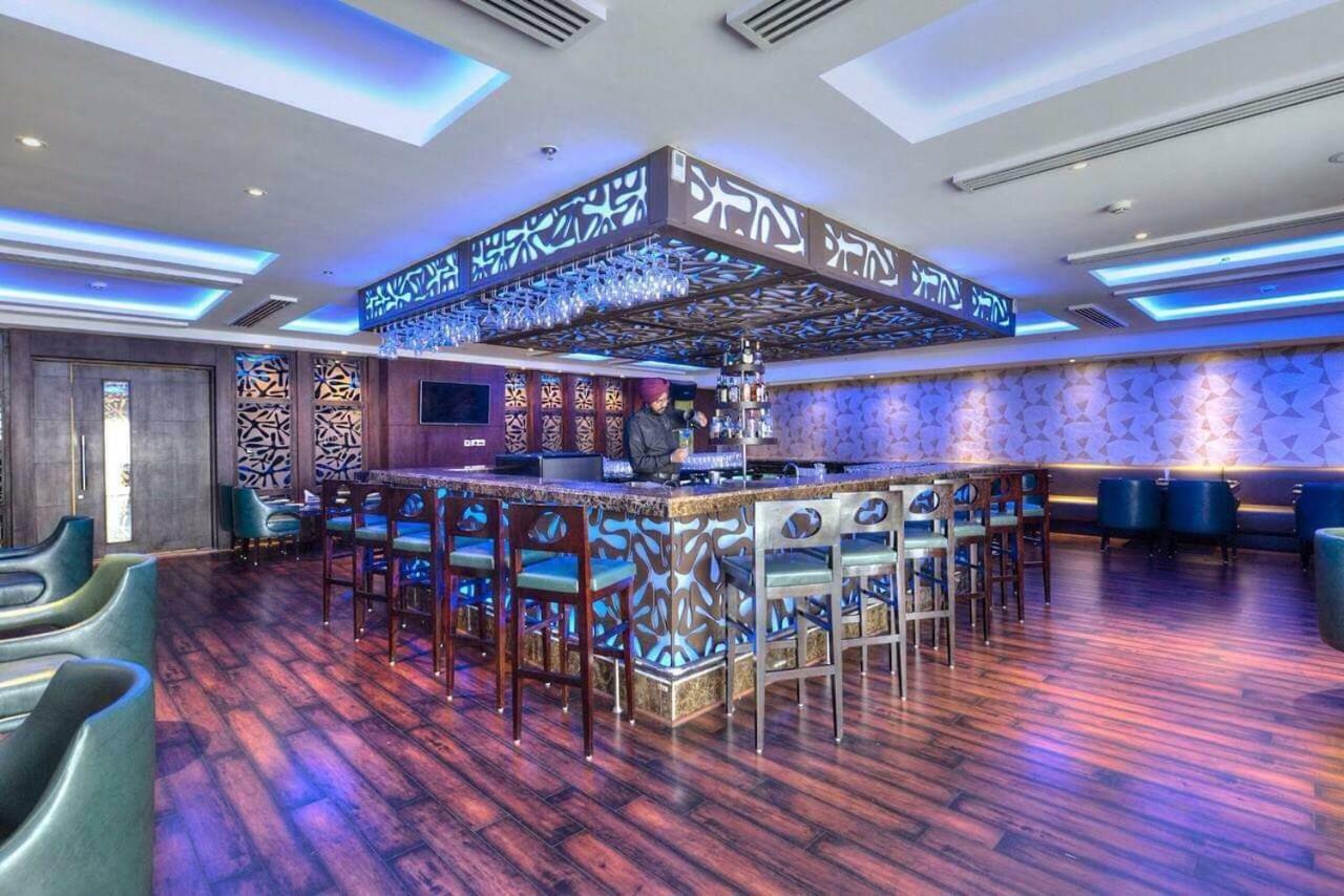 Hotel Delite Grand Faridabad Dış mekan fotoğraf